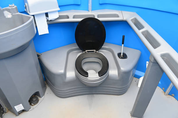 Best Porta potty delivery and setup  in Mankato, MN
